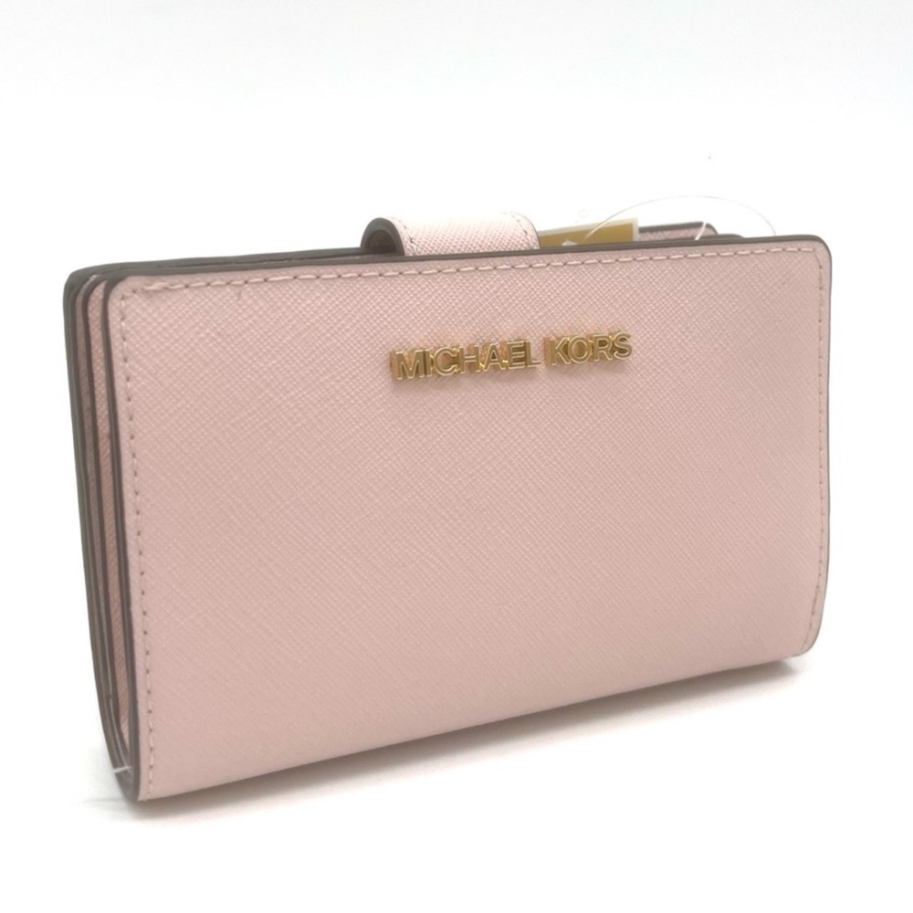 Michael Kors Medium Bifold Zip Chain Wallet
Powder Blush (NWT)